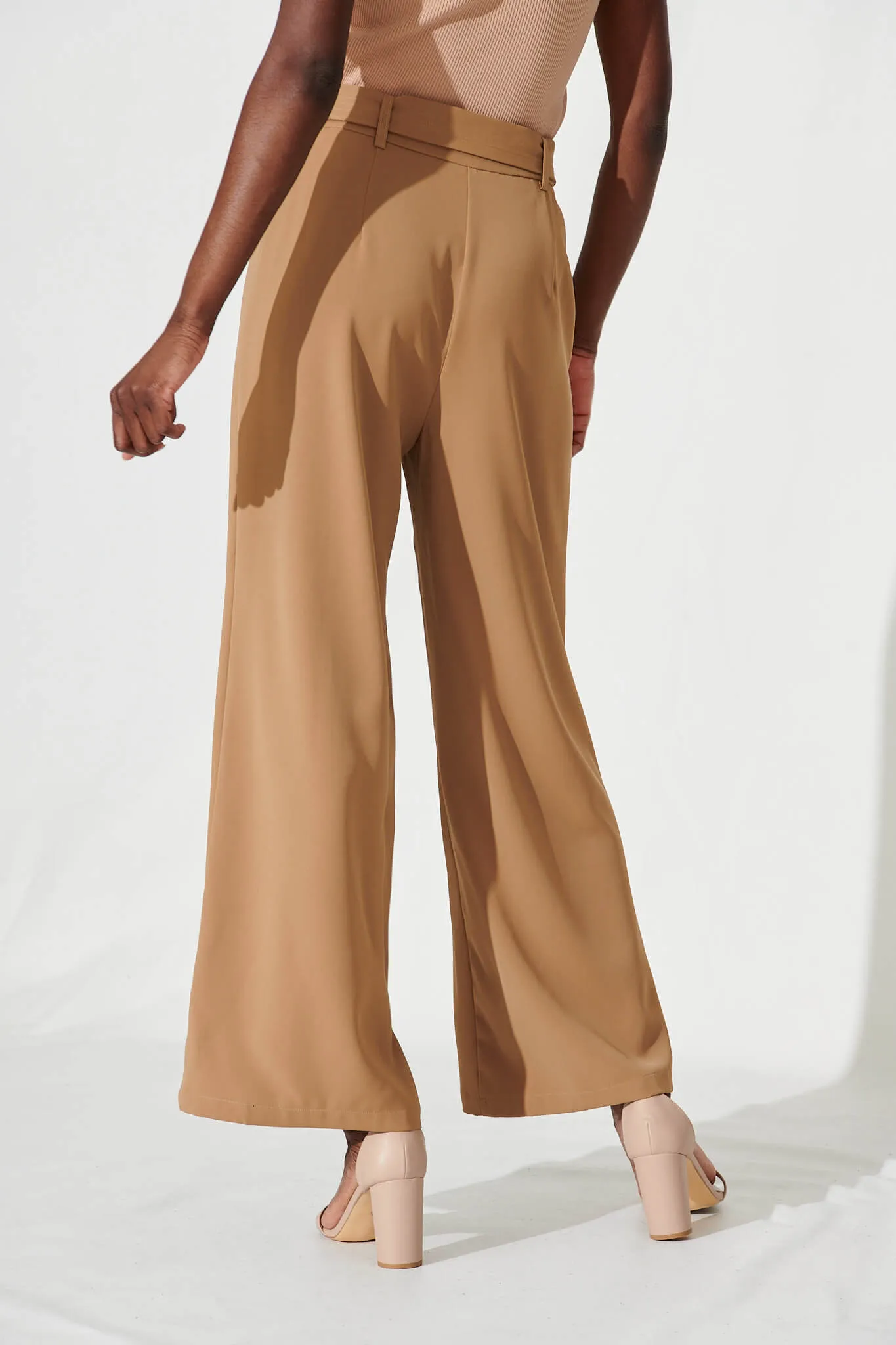 Belvia Wide Leg Pant In Tan