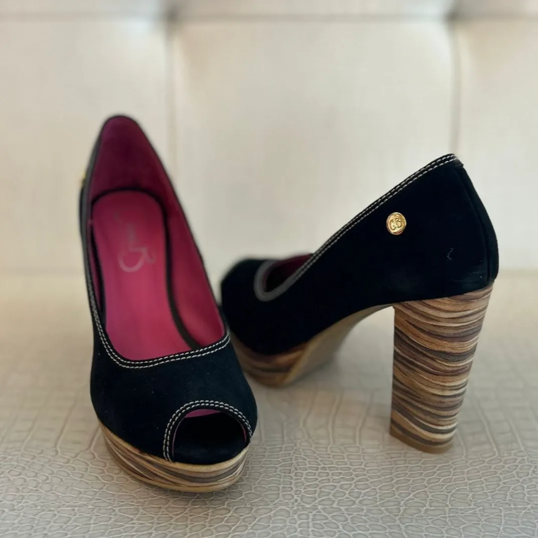 Chanii B "Bebe" Black - Platform Pump