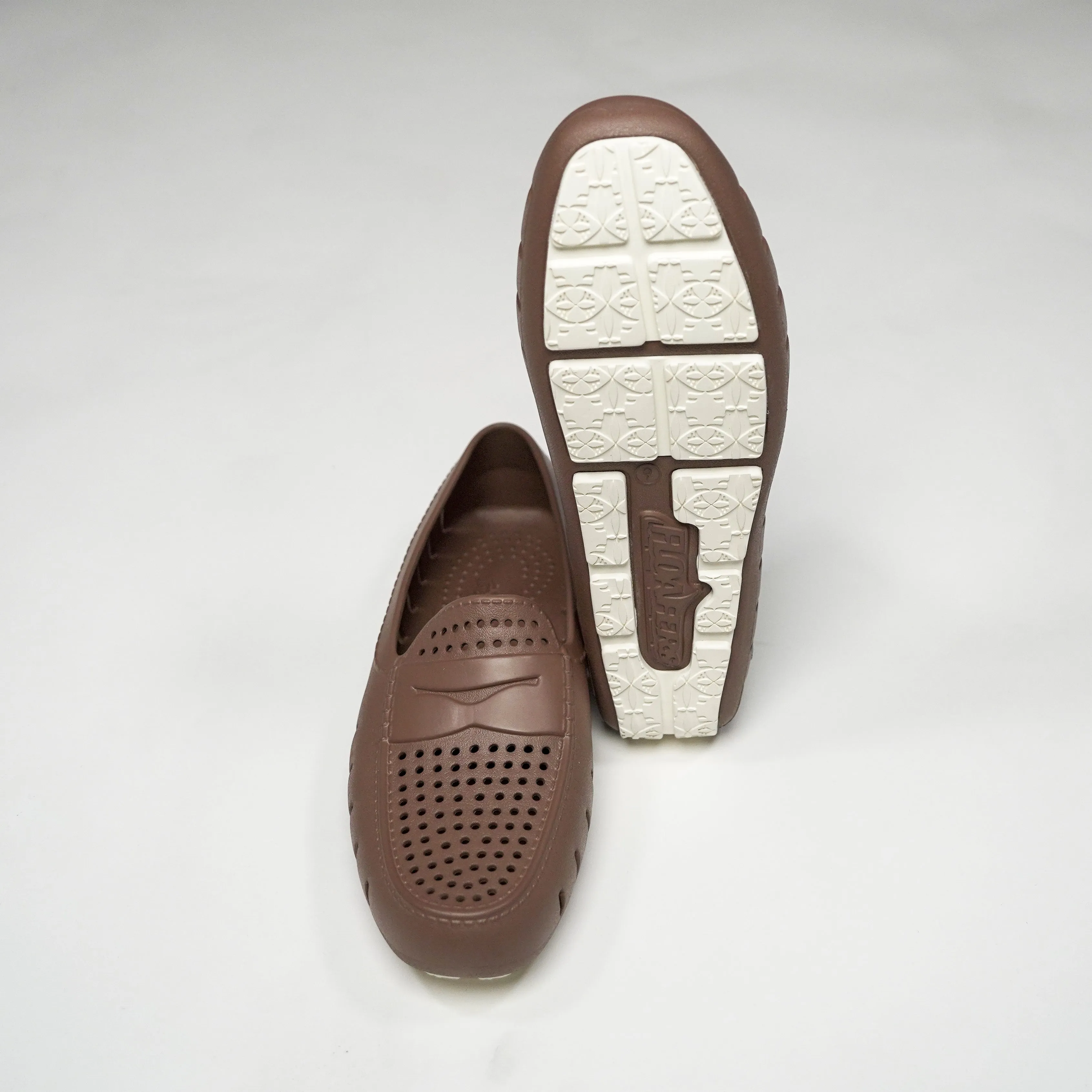 Floafers | Men's Country Club Driver | Driftwood Brown/Coconut