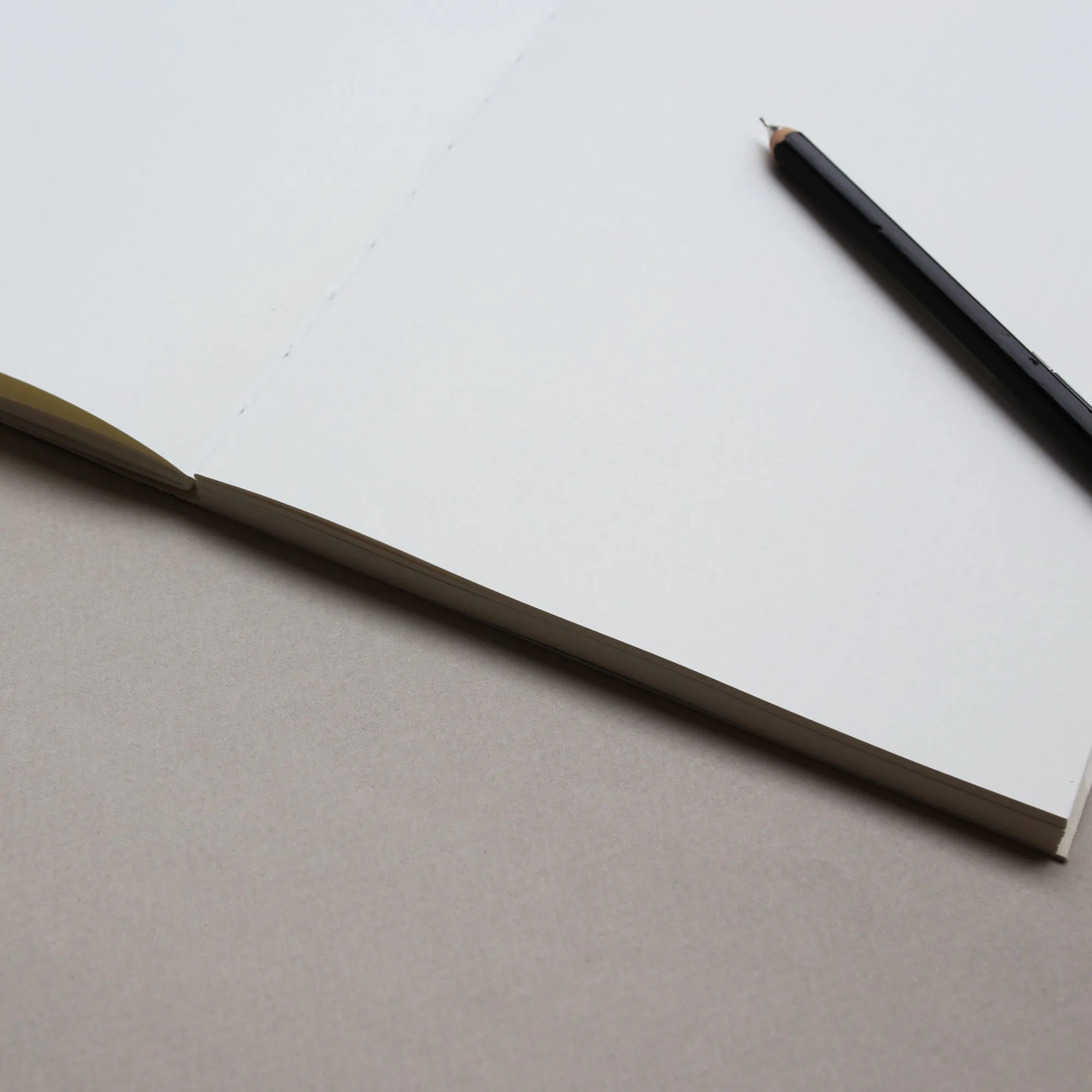 OPEN FLAT NOTEBOOK // BABURU PLUM